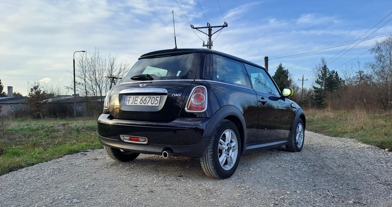 MINI ONE cena 28000 przebieg: 80500, rok produkcji 2013 z Sędziszów małe 562